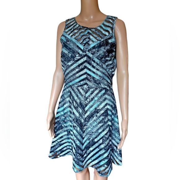 Parker Womens Sleeveless Aline Dress Knee Length Silver Black Geometric Large - Picture 5 of 10